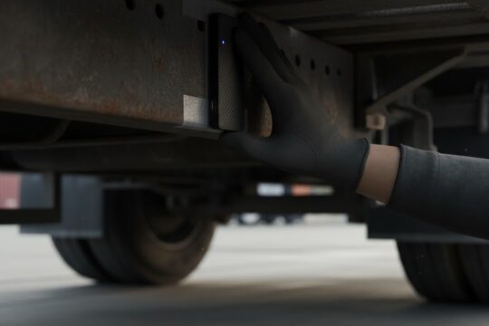 Why Multi-Year LTE-M / NB-IoT Trackers Are Changing Fleet and Asset Management